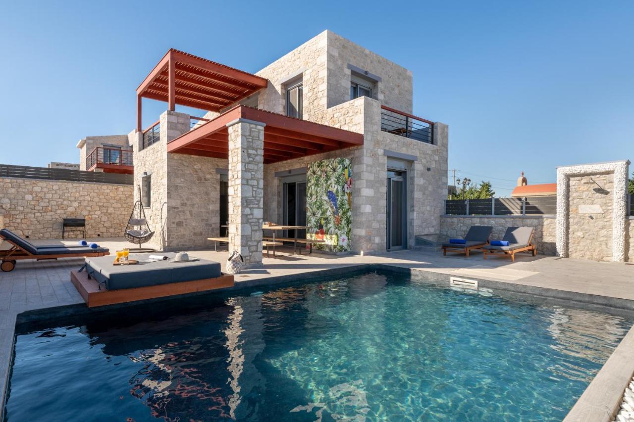 Southrock Villas Lakhania Esterno foto