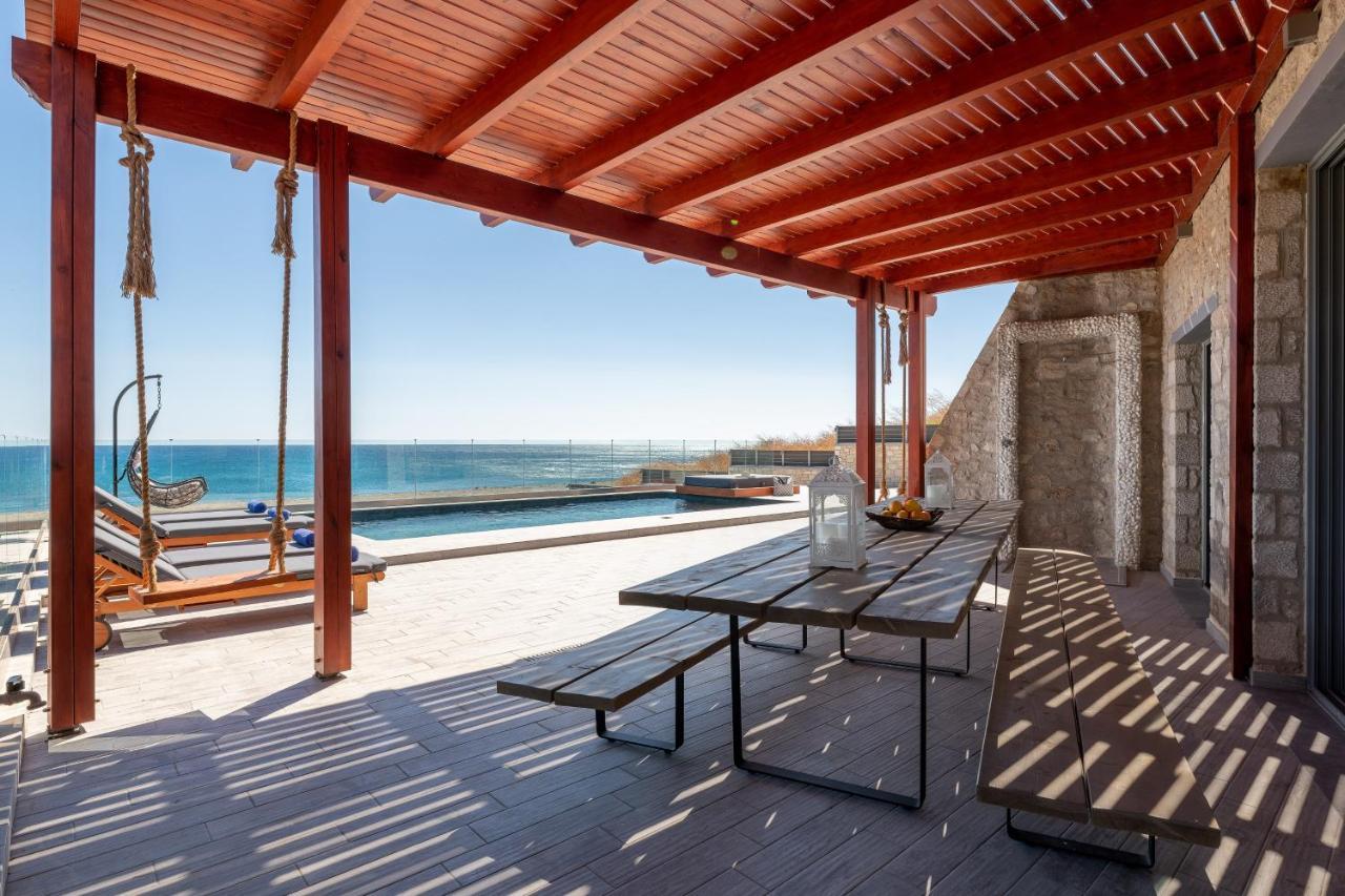 Southrock Villas Lakhania Esterno foto
