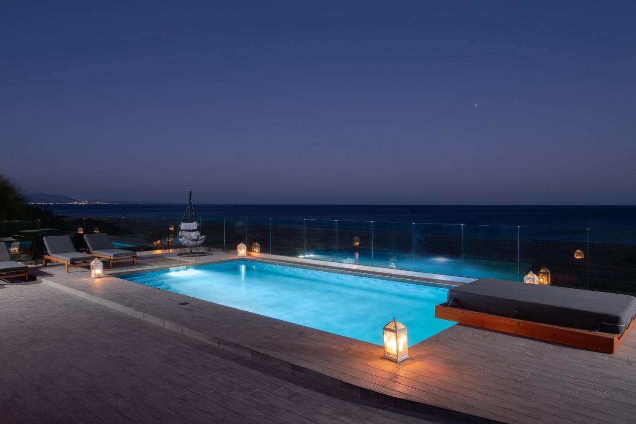 Southrock Villas Lakhania Esterno foto