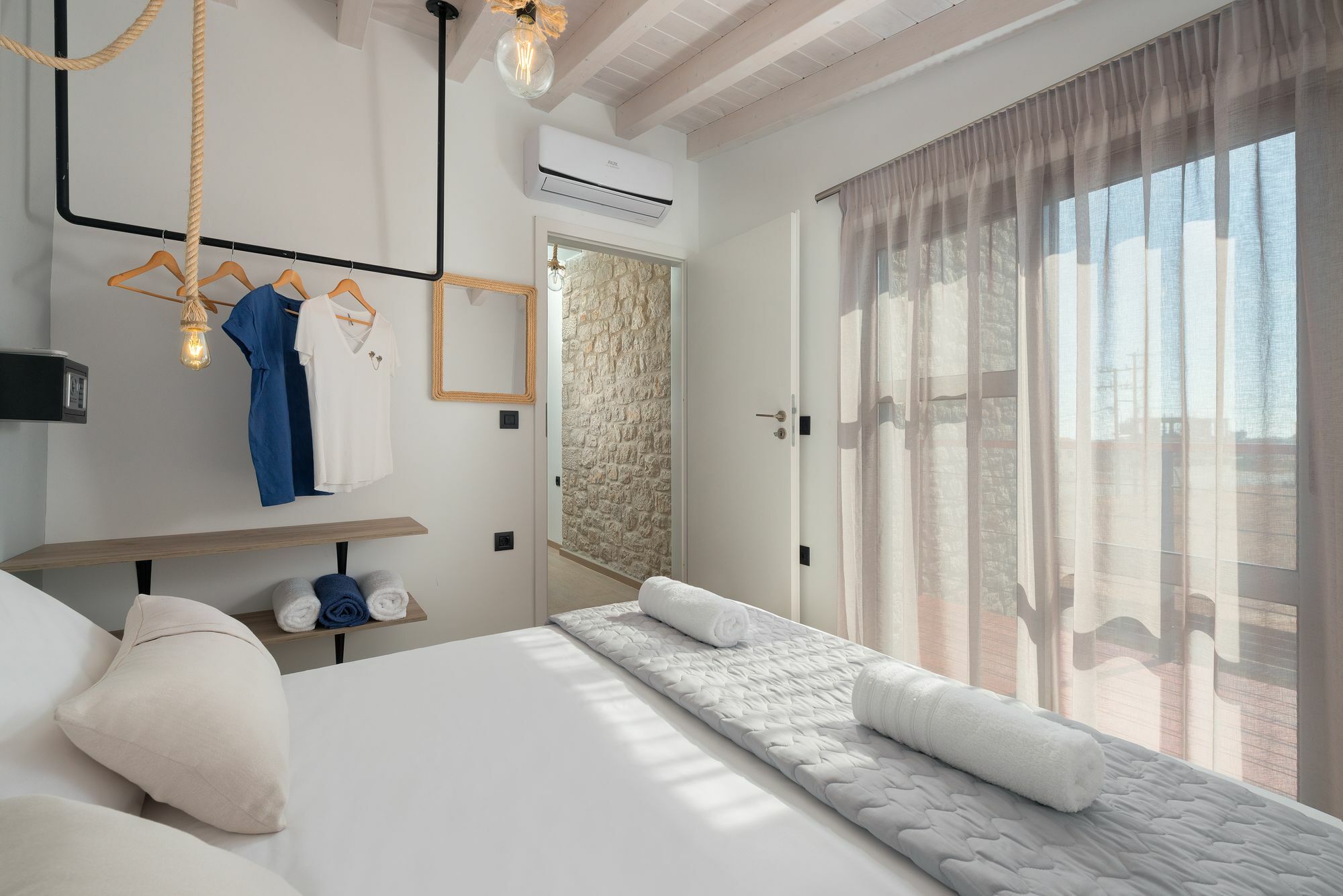 Southrock Villas Lakhania Esterno foto